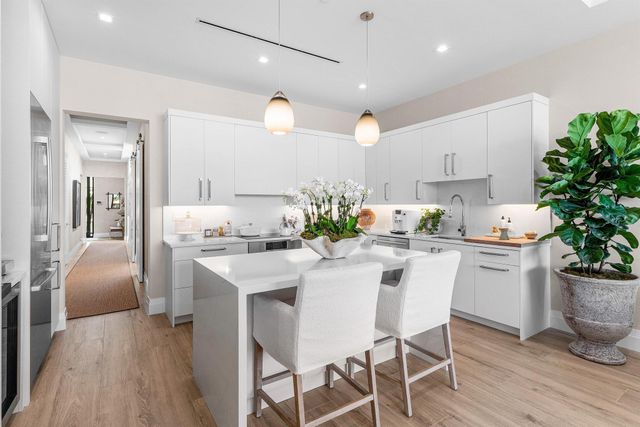 1177 George Bush Boulevard 303, Delray Beach, FL 33483