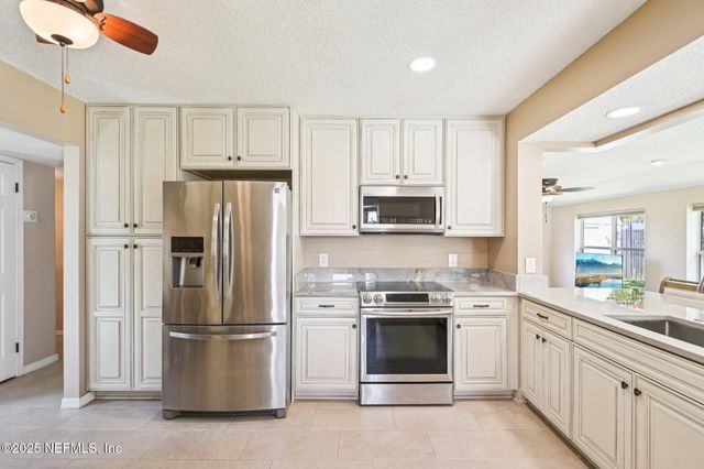 1754 PATRICIA Lane, Orange Park, FL 32073