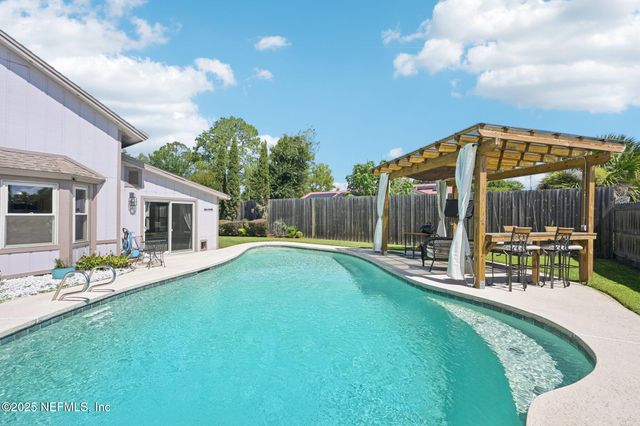 1754 PATRICIA Lane, Orange Park, FL 32073
