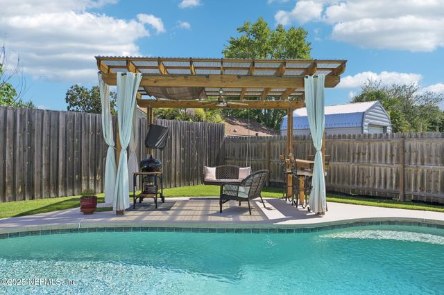 1754 PATRICIA Lane, Orange Park, FL 32073
