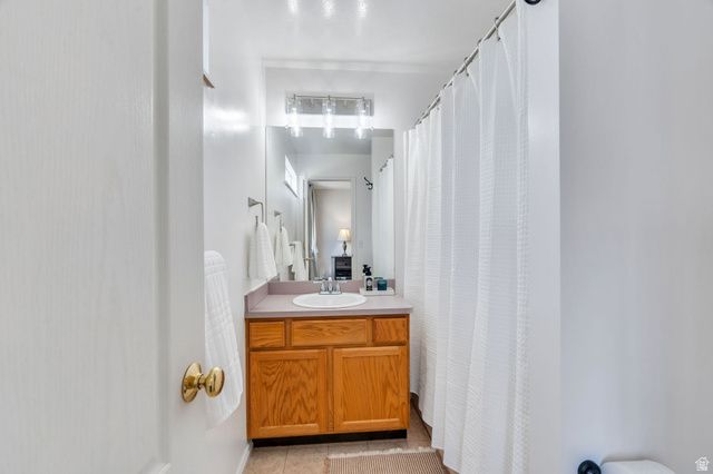 5776 W DISCOVERY DR, West Jordan, UT 84081