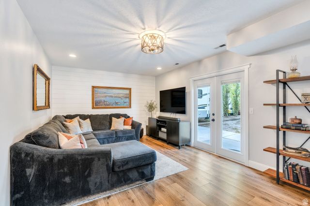 5776 W DISCOVERY DR, West Jordan, UT 84081