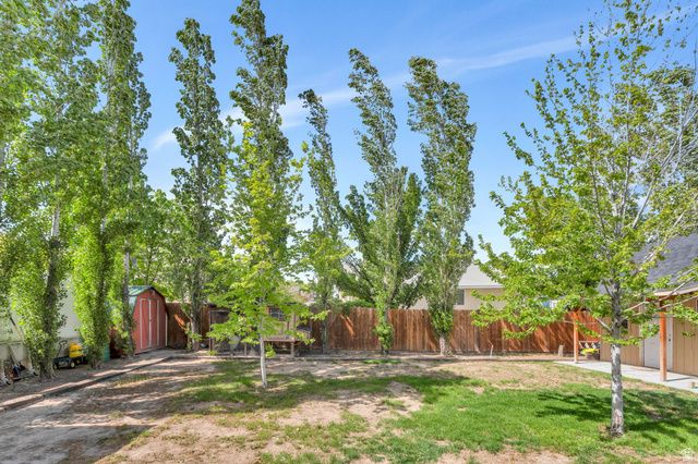 5776 W DISCOVERY DR, West Jordan, UT 84081