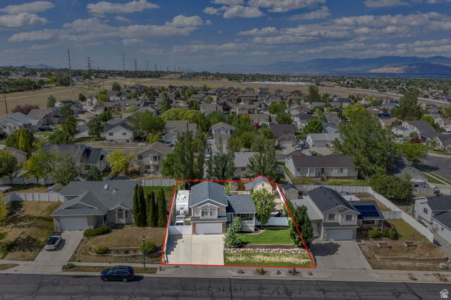 5776 W DISCOVERY DR, West Jordan, UT 84081