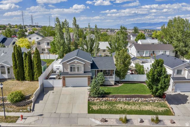 5776 W DISCOVERY DR, West Jordan, UT 84081