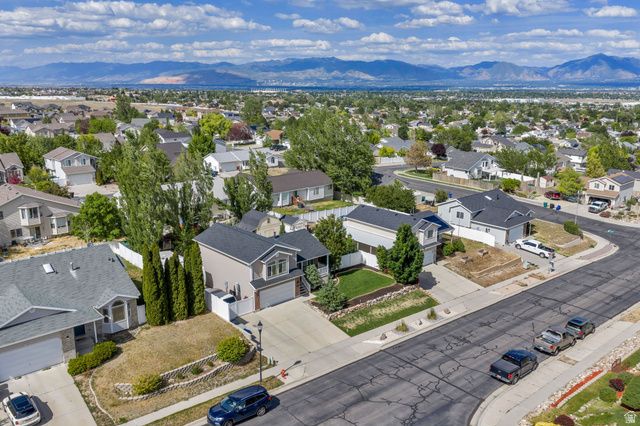 5776 W DISCOVERY DR, West Jordan, UT 84081