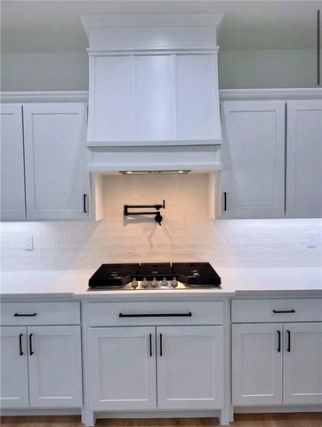 1904 Crump, Pea Ridge, AR 72751