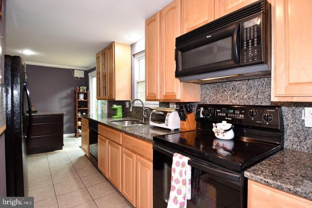 8470 MISTY BLUE CT, Springfield, VA 22153