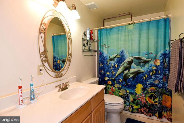 8470 MISTY BLUE CT, Springfield, VA 22153