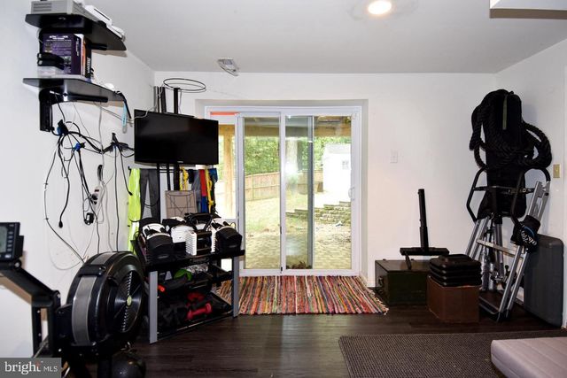 8470 MISTY BLUE CT, Springfield, VA 22153