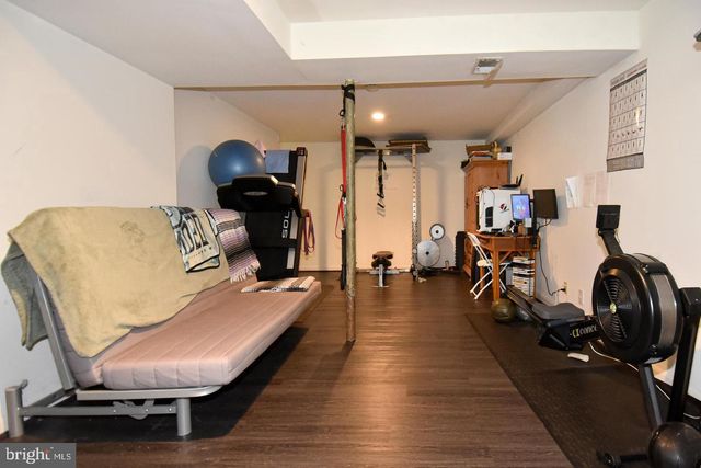 8470 MISTY BLUE CT, Springfield, VA 22153