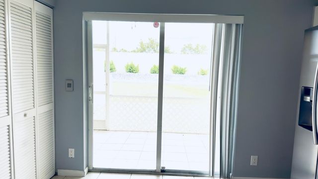 9905 NW 57th Manor 9905, Coral Springs, FL 33076