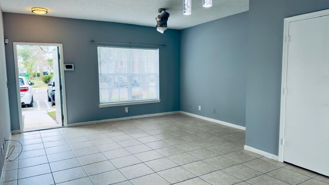 9905 NW 57th Manor 9905, Coral Springs, FL 33076