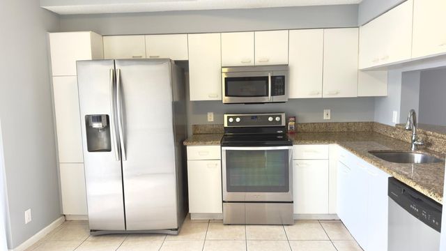 9905 NW 57th Manor 9905, Coral Springs, FL 33076