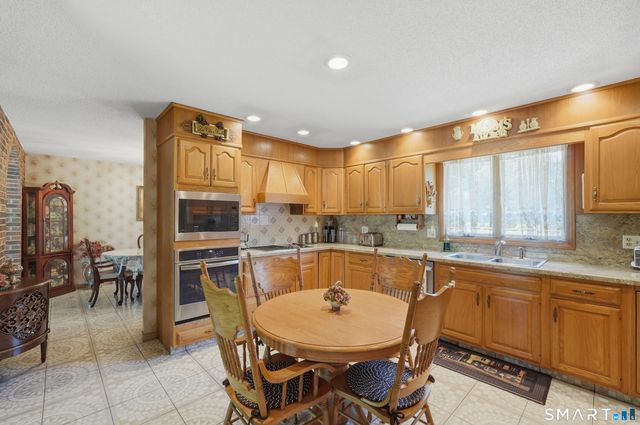 190 Charter Oak Drive, Watertown, CT 06795