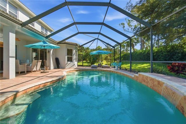 2213 Campestre TER, Naples, FL 34119