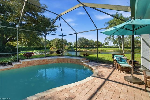 2213 Campestre TER, Naples, FL 34119