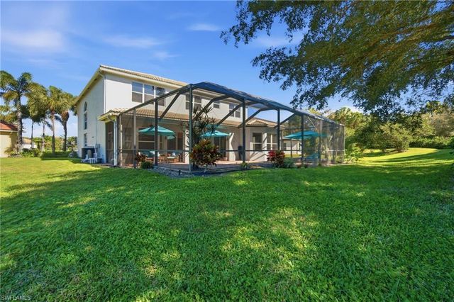 2213 Campestre TER, Naples, FL 34119