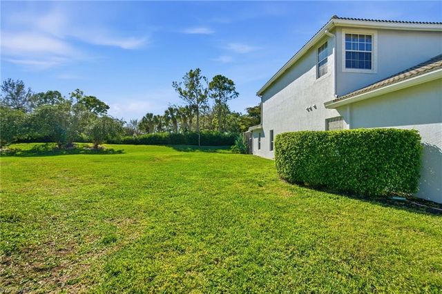 2213 Campestre TER, Naples, FL 34119