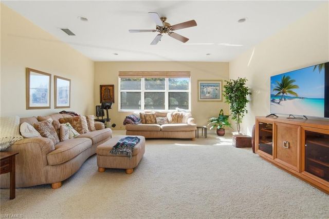 2213 Campestre TER, Naples, FL 34119