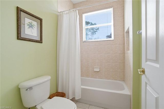 2213 Campestre TER, Naples, FL 34119