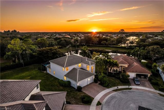 2213 Campestre TER, Naples, FL 34119