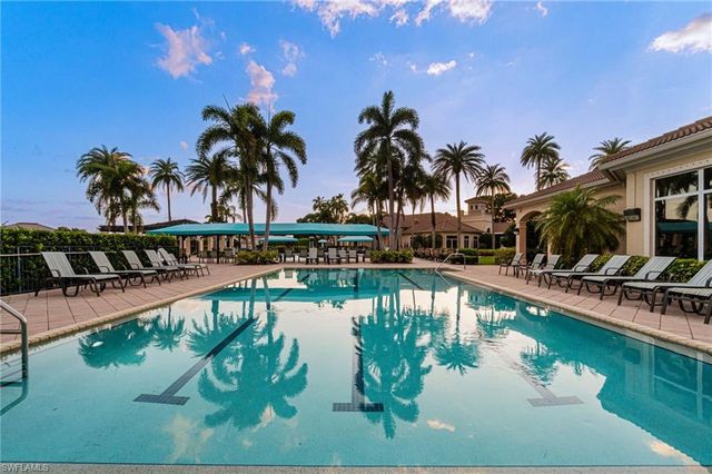 2213 Campestre TER, Naples, FL 34119