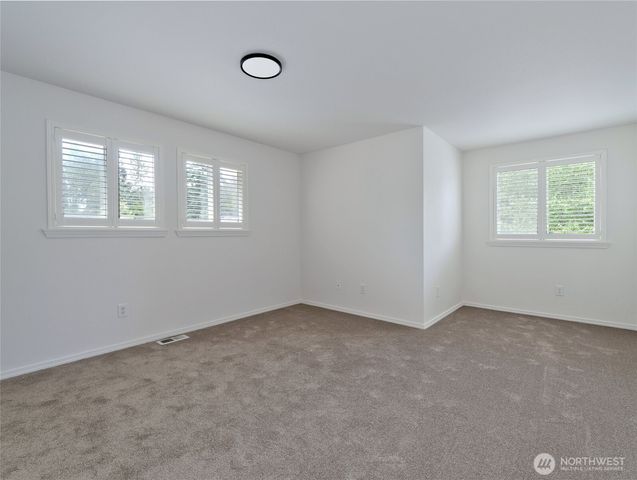 10105 6th Drive SE #B, Everett, WA 98208