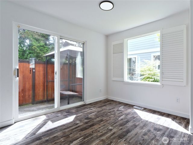 10105 6th Drive SE #B, Everett, WA 98208