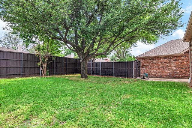 8313 Silverton Drive, Frisco, TX 75033