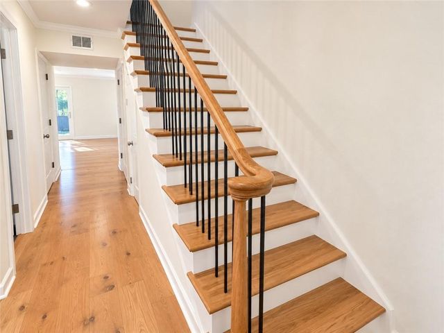 60 Ivy Parkway NE, Atlanta, GA 30342