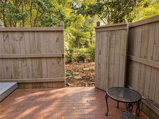 60 Ivy Parkway NE, Atlanta, GA 30342