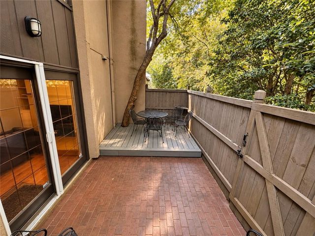 60 Ivy Parkway NE, Atlanta, GA 30342