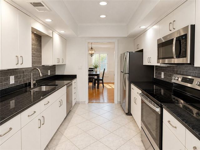 60 Ivy Parkway NE, Atlanta, GA 30342