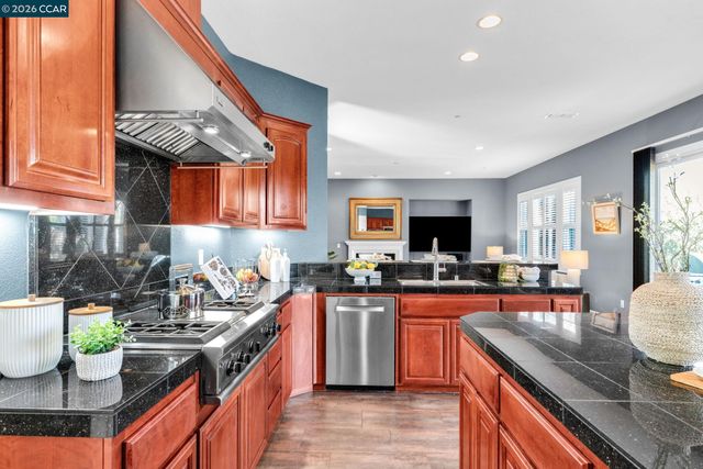 4999 Piper Glen Terrace, Dublin, CA 94568