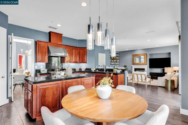 4999 Piper Glen Terrace, Dublin, CA 94568