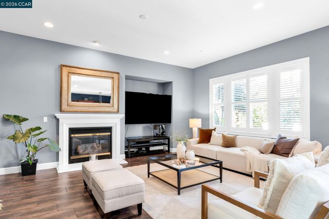 4999 Piper Glen Terrace, Dublin, CA 94568