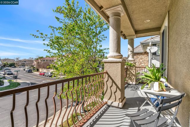 4999 Piper Glen Terrace, Dublin, CA 94568