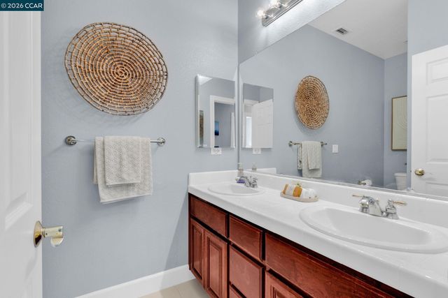 4999 Piper Glen Terrace, Dublin, CA 94568