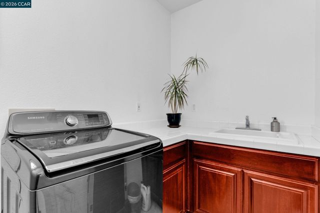 4999 Piper Glen Terrace, Dublin, CA 94568