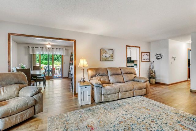 3907 3rd Street S, Moorhead, MN 56560