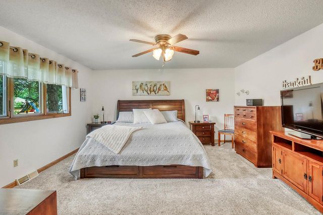 3907 3rd Street S, Moorhead, MN 56560