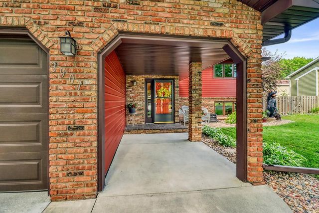 3907 3rd Street S, Moorhead, MN 56560