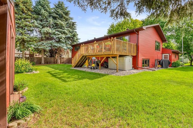 3907 3rd Street S, Moorhead, MN 56560