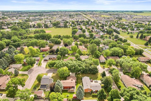 3907 3rd Street S, Moorhead, MN 56560