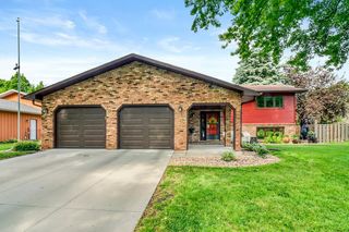 3907 3rd Street S, Moorhead, MN 56560