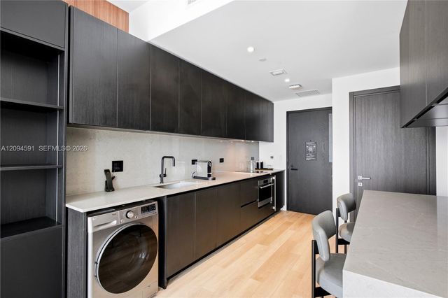 20 NE 11th Street 3111, Miami, FL 33132