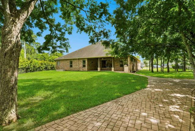 32802 Wesleyan Court, Fulshear, TX 77441