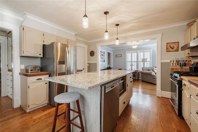 51 Fort Hill Avenue, Canandaigua City, NY 14424