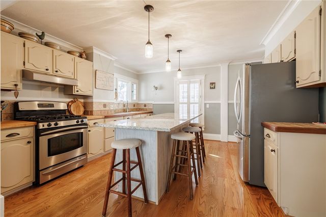 51 Fort Hill Avenue, Canandaigua City, NY 14424